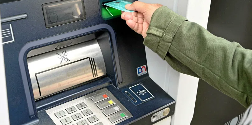 Les agences bancaires et leurs distributeurs automatiques de billets sont menacés de fermeture d'ici quelques années. (Photo d'illustration)