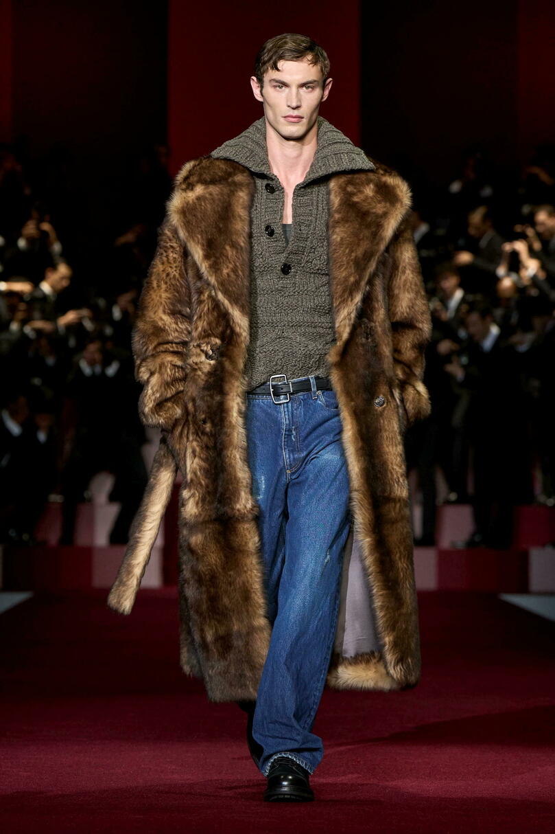 Le grand jeu du poil chez Dolce&Gabbana © Photo: Isidore Montag / Gorunway.com